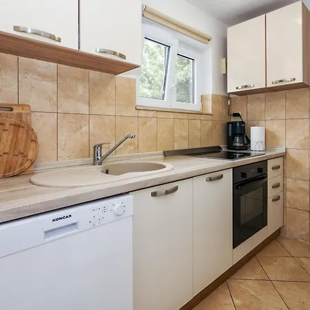 Private House - Terrace, Free Parking & Comfort 斯普利特