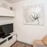 شقة Private House - Terrace, Free Parking & Comfort سبليت